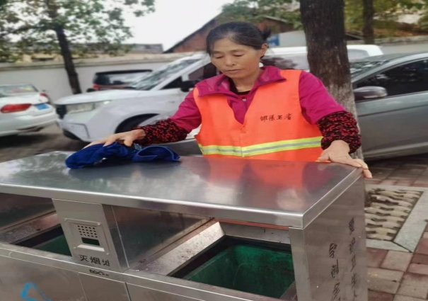 双清区城管局：开展环卫作业深度服务，助力营商环境优化(图1)