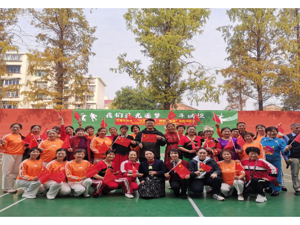 社区重阳舞 越跳越幸福 ——江湖社区老旧小区改造后重阳汇演圆满举行