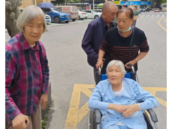 双清区汽车站街道：生命终章报党恩 “特殊党费”见初心