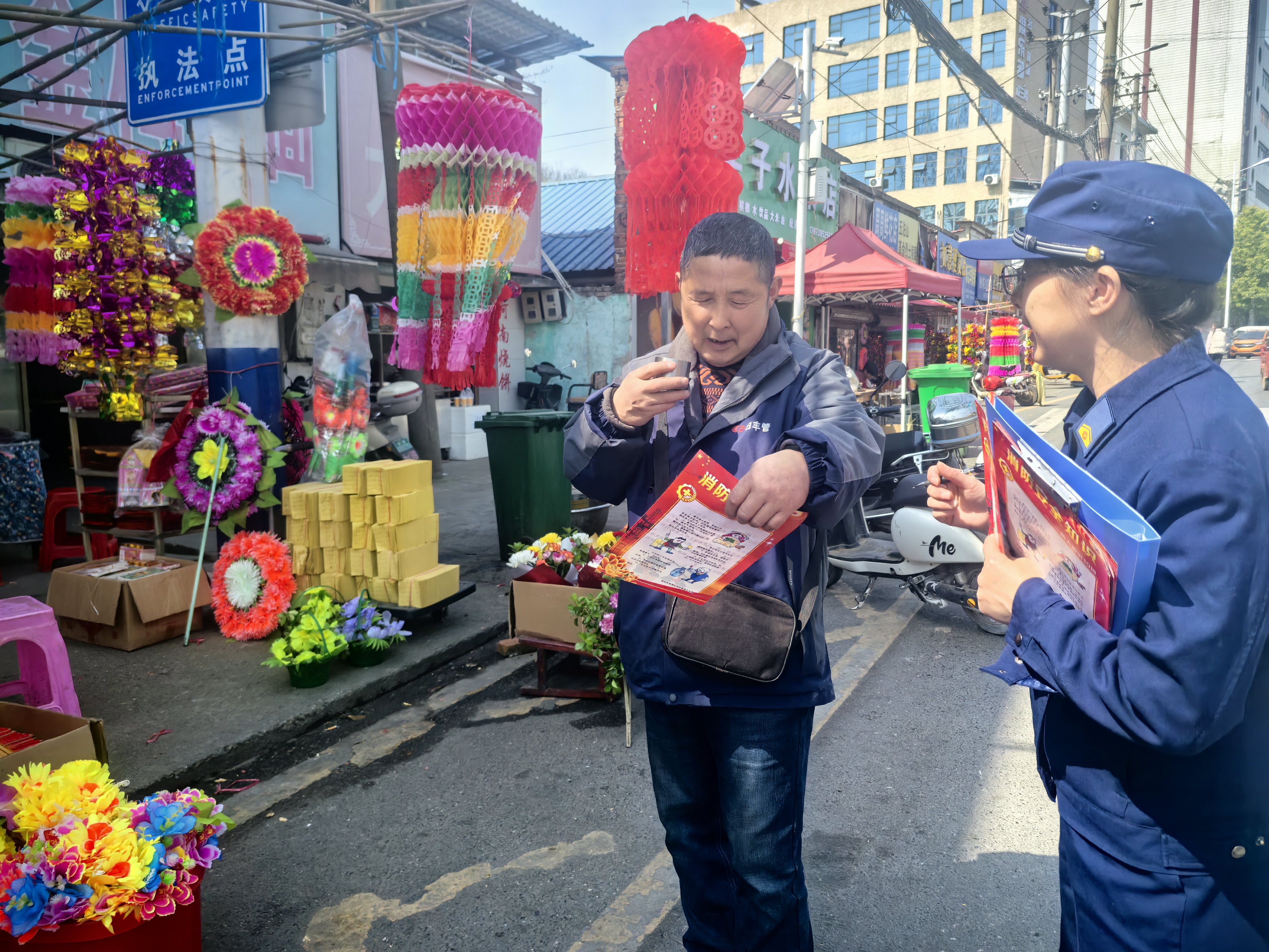 双清消防“花式”守护：从乡村到商铺，安全“声”入人心(图2)