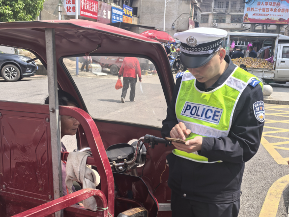 双清交警大队协同高崇山镇摸排无牌电动车摩托车 筑牢交通安全基础防线