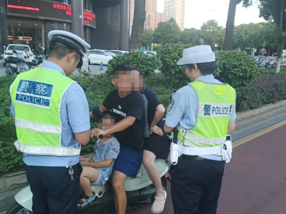双清交警：严查摩电交通违法 筑牢夏季道路安全防线