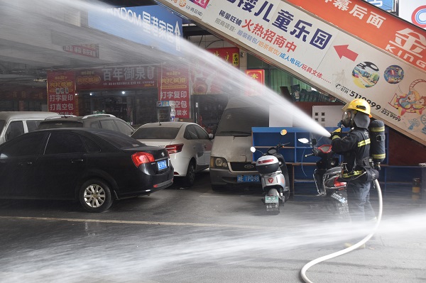 双清区组织开展多部门联合灭火救援实战演练(图2)