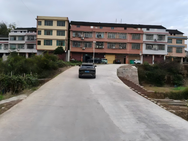 双清区火车站乡：干群同心铺就 “民心路”，世纪新村出行产业双提升