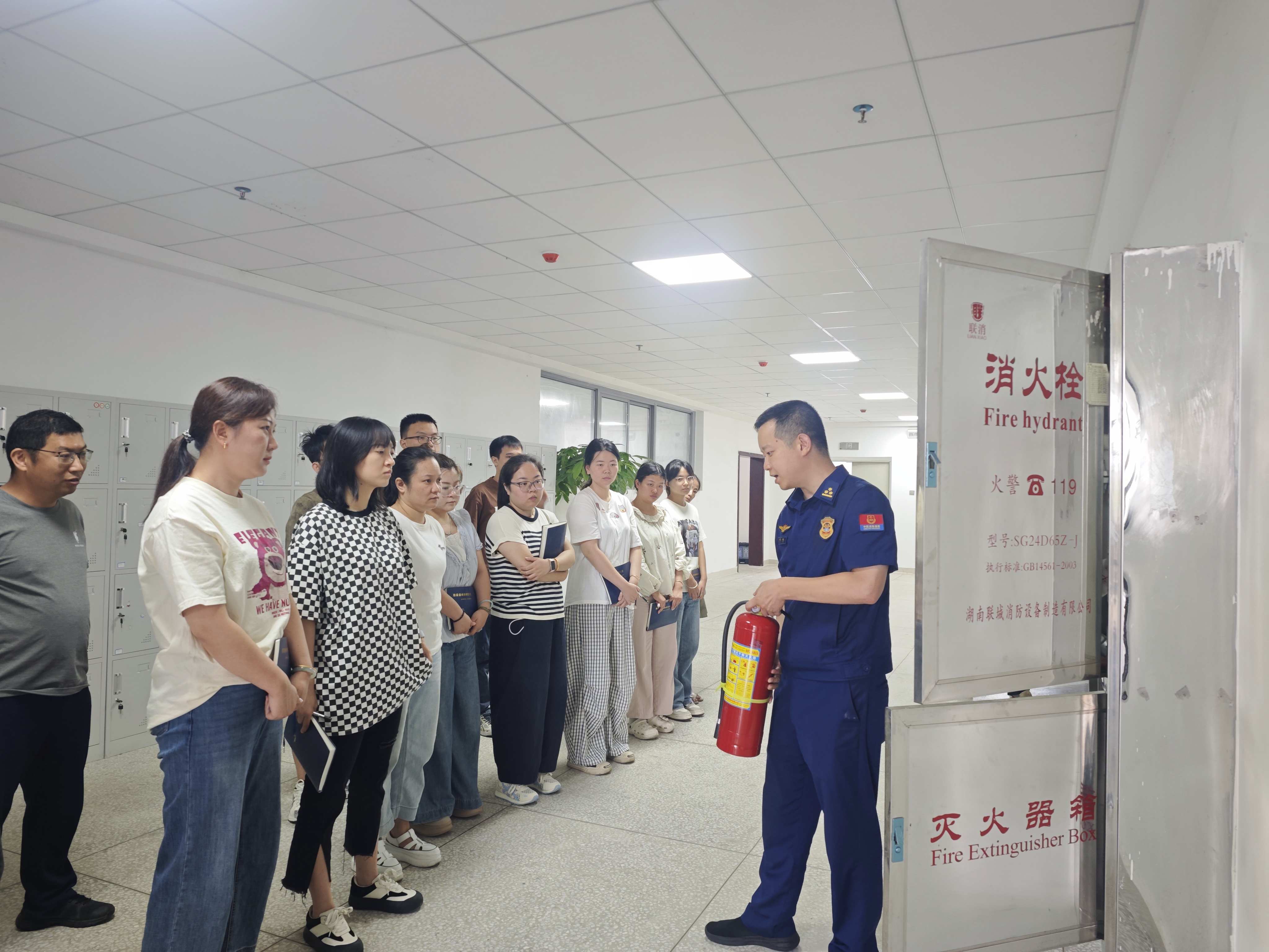 双清区消防救援大队对“12345”政务热线话务员进行消防安全培训(图2)