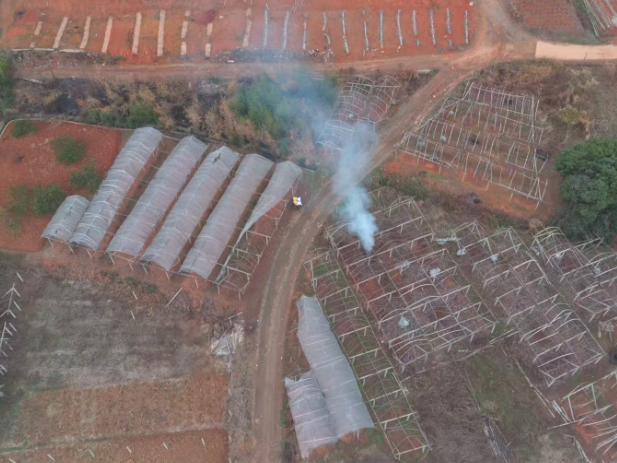 双清区高崇山镇：“无人机+网格巡查” 严防秸秆焚烧