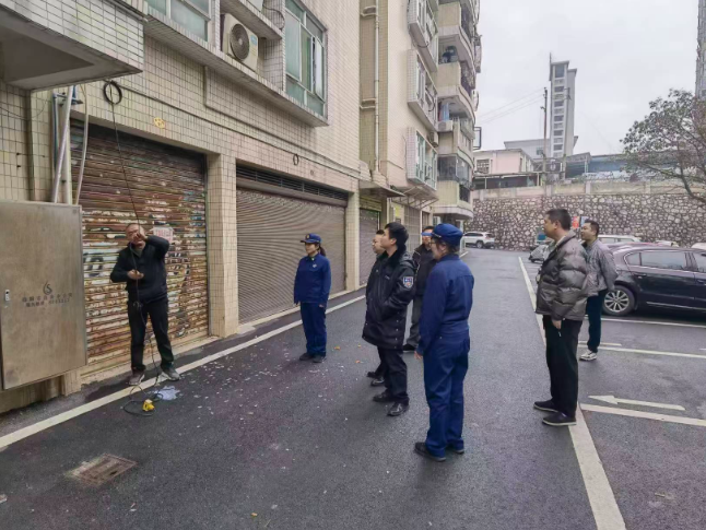 双清：龙须塘街道开展电动车“飞线充电”专项整治行动