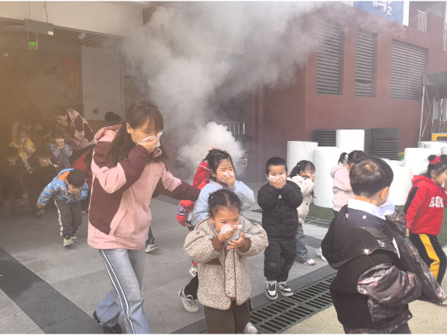 双清消防走进幼儿园 上好消防安全“开学第一课”