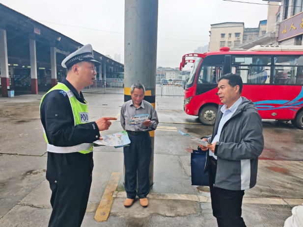 双清大队圆满完成“五一”假期道路交通安保工作
