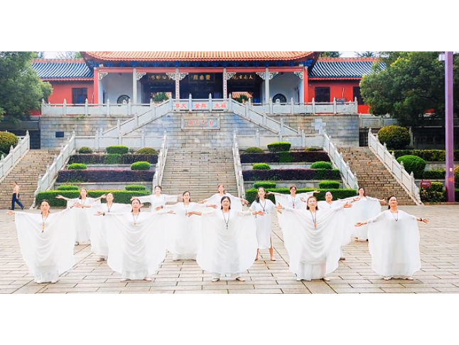 沐光起舞 静润芳华｜双清区老干部大学禅舞提升班2026上学期户外结业圆满收官