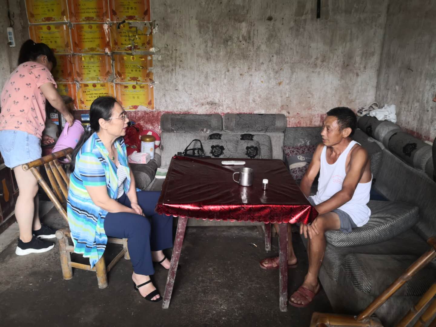 梁育清到金家村开展"七一"走访慰问_涟源要闻_涟源市站