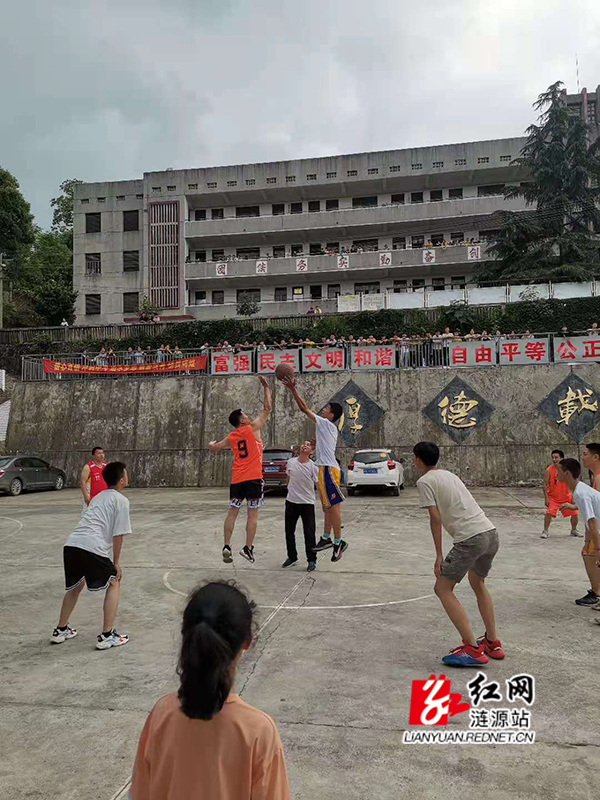 篮球.jpg