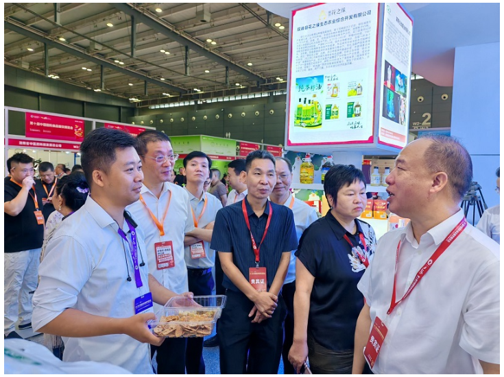 涟源市组团参加第十届中国国际食品餐饮博览会