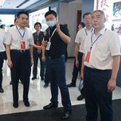 湖南省十三届人大娄底第三第四代表小组来涟开展调研