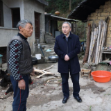 刘杰督查乡镇整建工作