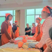 “湘中月嫂”成娄底市特色劳务品牌  