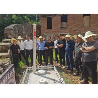     龙塘镇加快推进“厕所革命” 