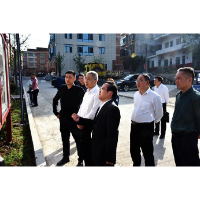 刘杰到石马山街道调研重点工作