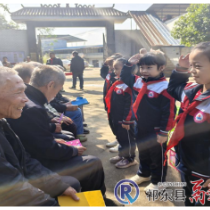 灵官镇中心小学开展少先队志愿者服务活动