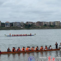 归阳镇举行新龙舟“下水”仪式