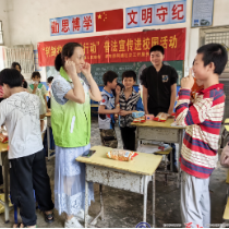 县民政局开展“利剑护蕾”普法宣传