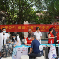 我县开展公筷公勺文明用餐宣传