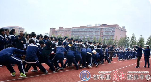 祁东成章学校举办体育文化月活动