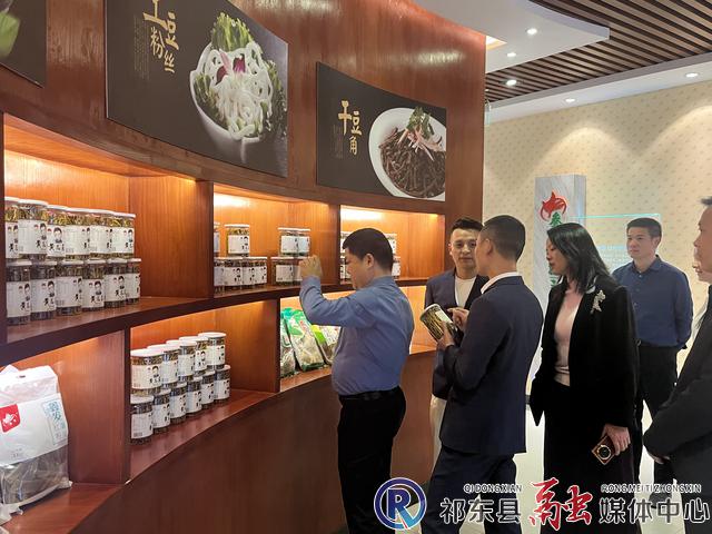 w_微信图片_20251202103243_31_261.jpg w_微信图片_20251202103243_31_261.jpg