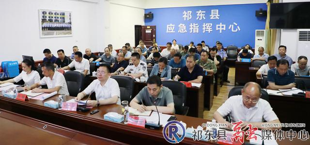 雷华：全力以赴确保全县安全度汛