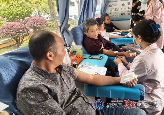 县水利局开展无偿献血活动