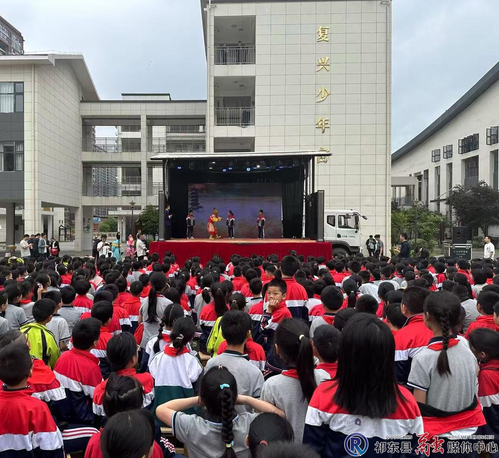 祁东县：传承不息 祁剧走进中小学校