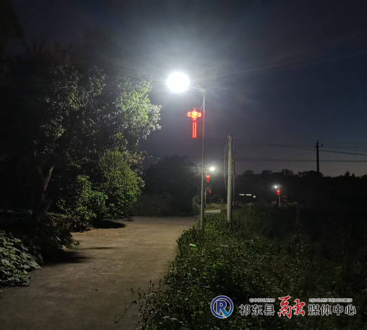 过水坪镇富民村：用路灯点亮村民幸福生活