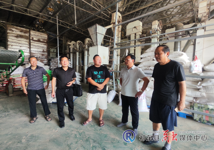 县老科协商务分会开展考察调研