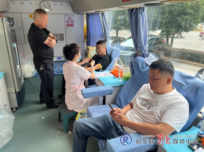 玉合街道开展无偿献血公益活动