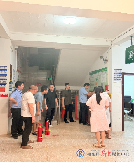 粮市镇开展消防安全集中夜查专项行动