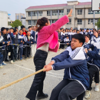 永昌中心学校举办拔河赛