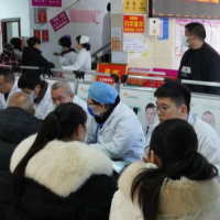 县妇幼保健院联合南华附二开展“三八”妇女节义诊活动