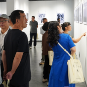  “光影悟道”石铿摄影作品展开幕