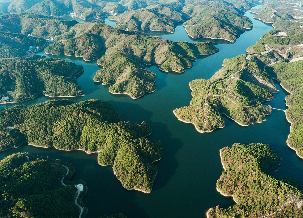 《祁东千岛湖》2021年11月红旗水库 石 铿 摄.jpg 《祁东千岛湖》2021年11月红旗水库 石 铿 摄.jpg