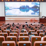 县委理论学习中心组（扩大）集体学习会召开