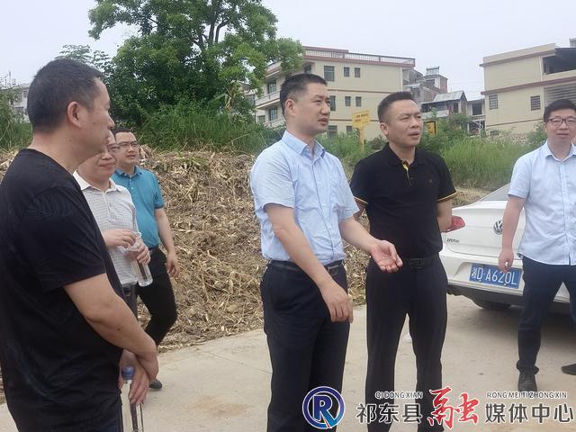 "乡镇污水处理设施建设工作开展情况并召开座谈会,副县长陈一江参加