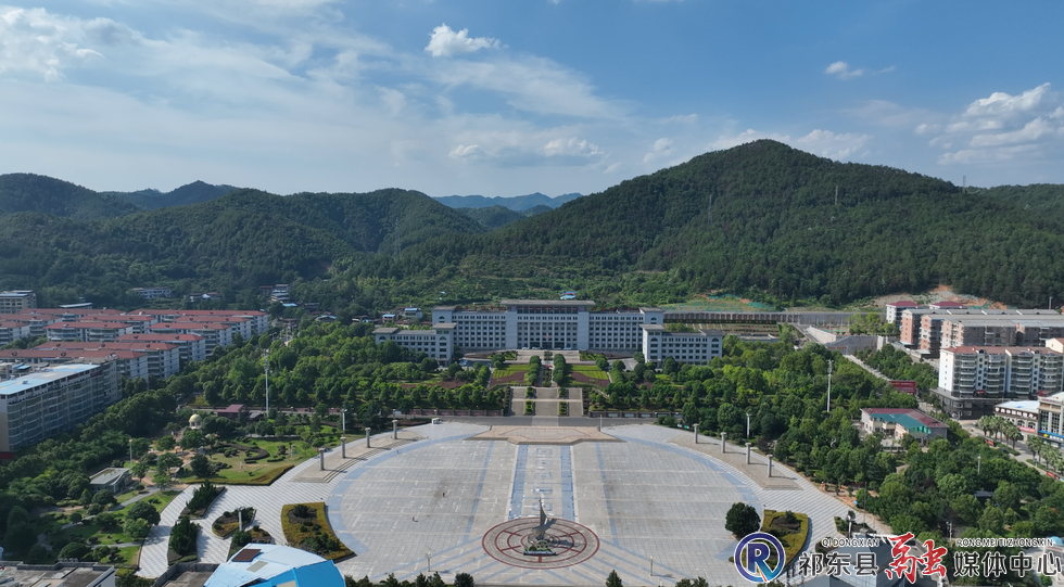 祁东蝶变请您阅卷2023年经济社会高质量发展回眸系列报道一经济发展