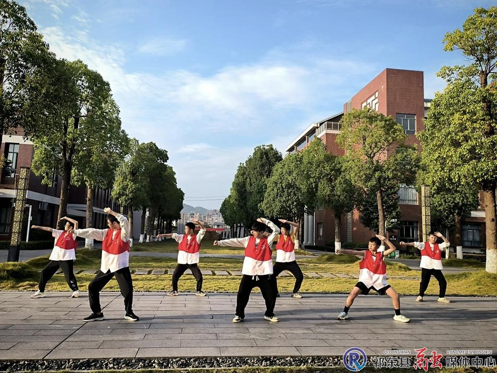 w_微信图片_20251002234657_14_9.jpg