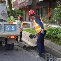 祁东：市政清淤筑牢防汛屏障
