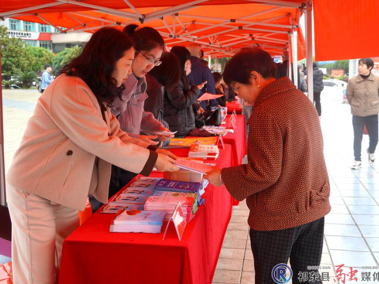 我县开展全民国家安全教育日宣传活动