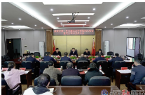 雷华以普通党员身份参加县委办第一支部组织生活会