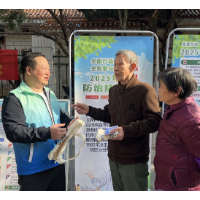县疾控中心进社区宣传结核病防治
