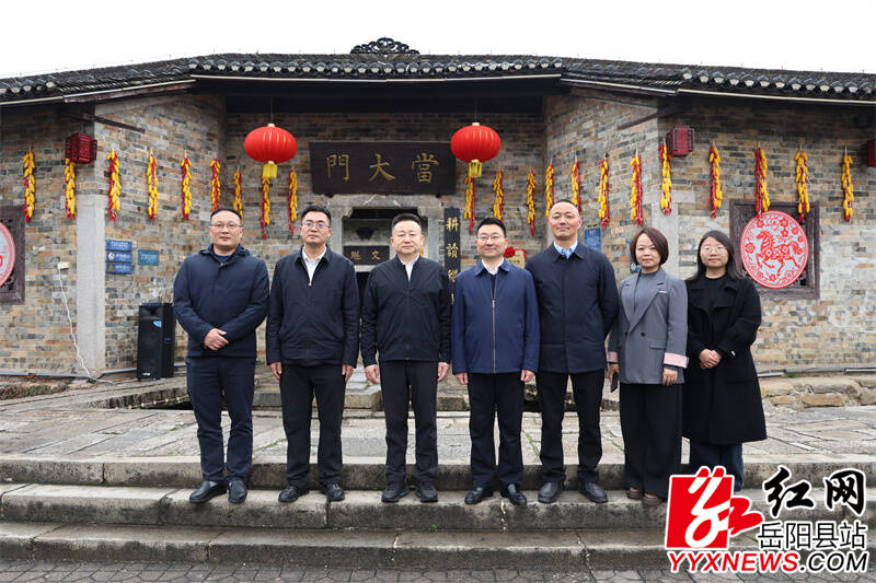 QRIMD`O1%F)4S)5TI68@$61_tmb.jpg QRIMD`O1%F)4S)5TI68@$61_tmb.jpg