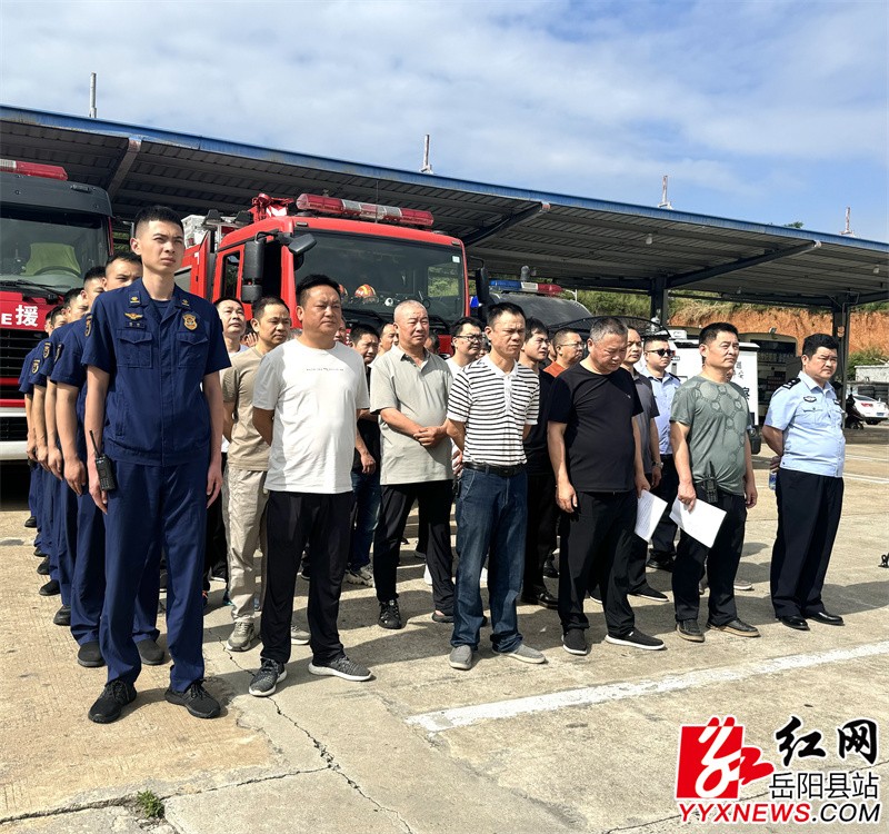 全体演练人员.jpg