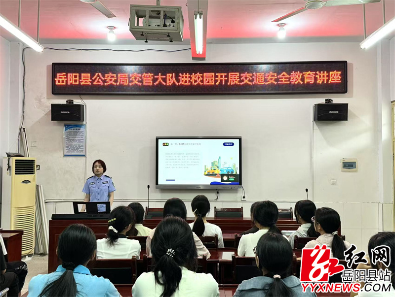 进校园宣讲活动.jpg